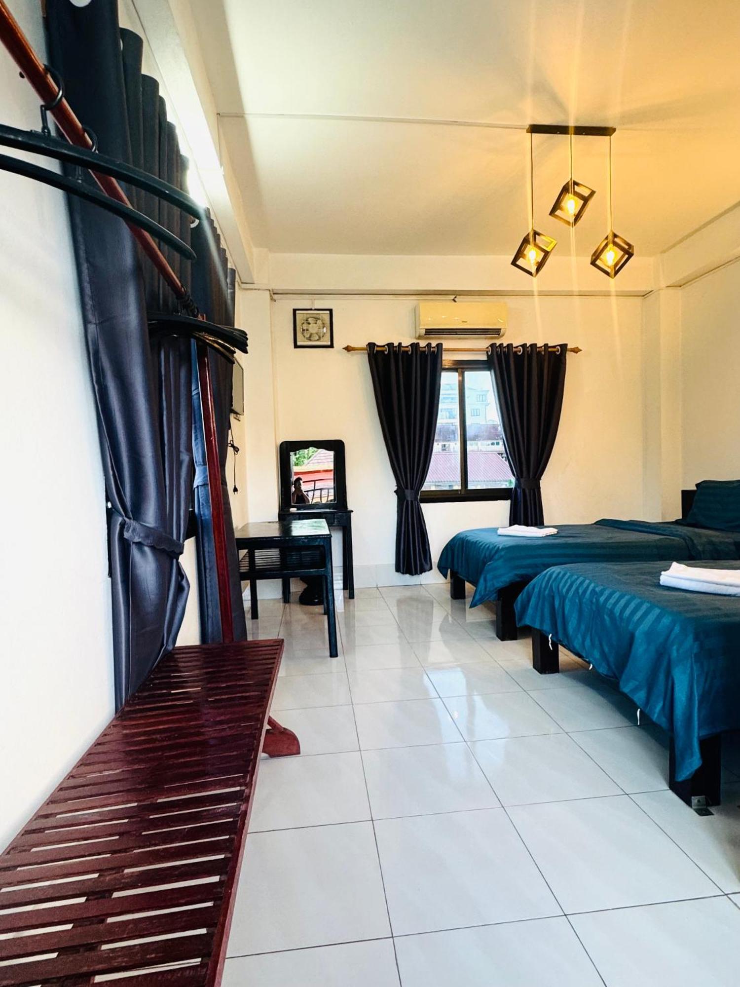 Vang Vieng Backpackers Hostel 外观 照片