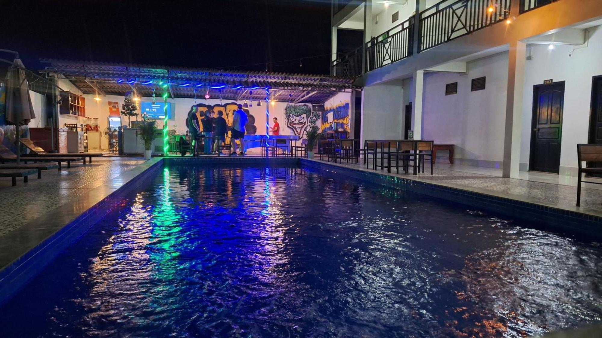 Vang Vieng Backpackers Hostel 外观 照片