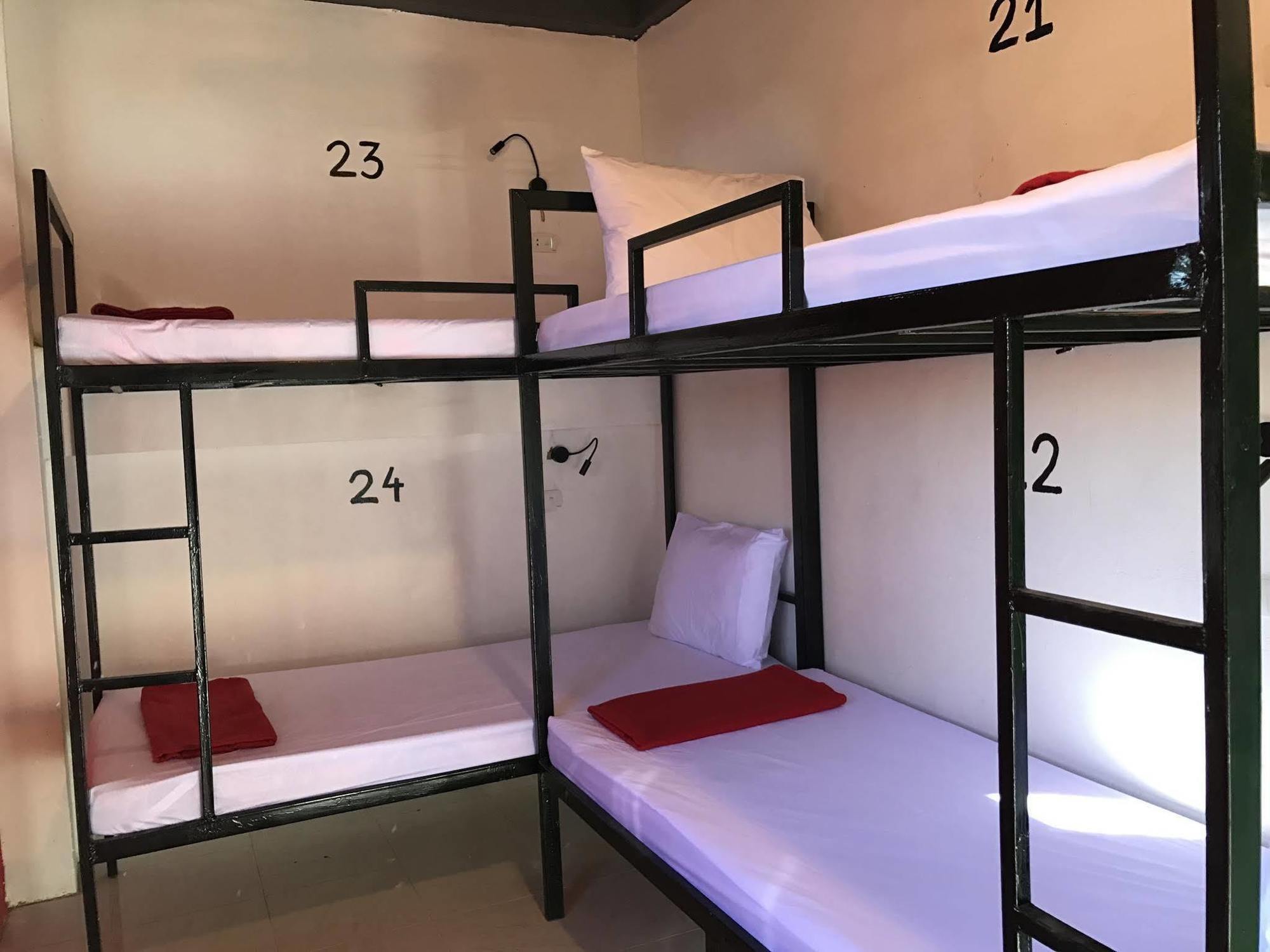 Vang Vieng Backpackers Hostel 外观 照片